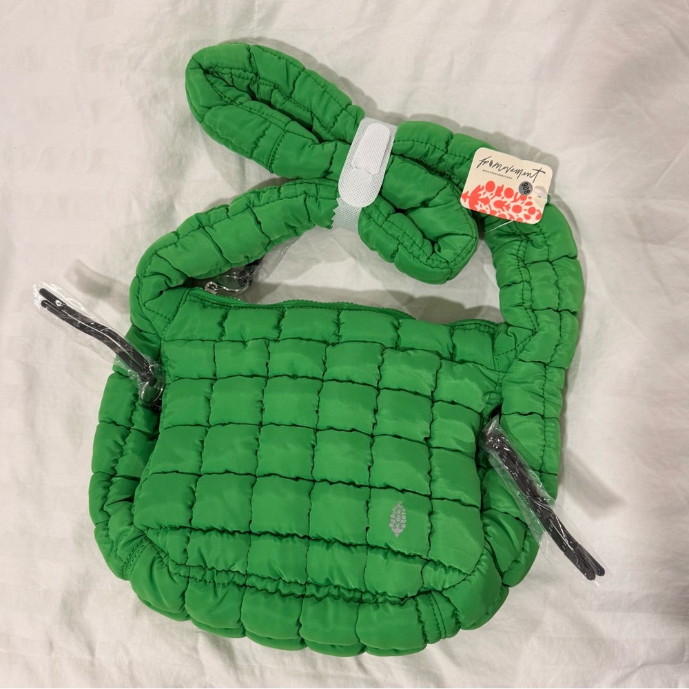 Free People Quilted Baby Carryall Bag in SOLD OUT COLOR Kelly Green NEW W/ TAGS
